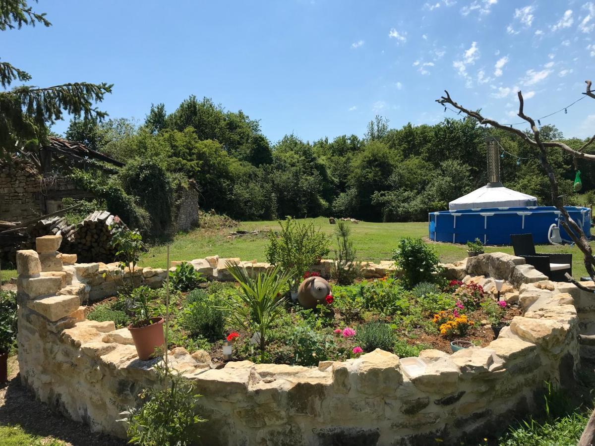 French Fields Luxury Glamping Original Mongolian Yurt Hotel Le-Vieux-Cerier Luaran gambar