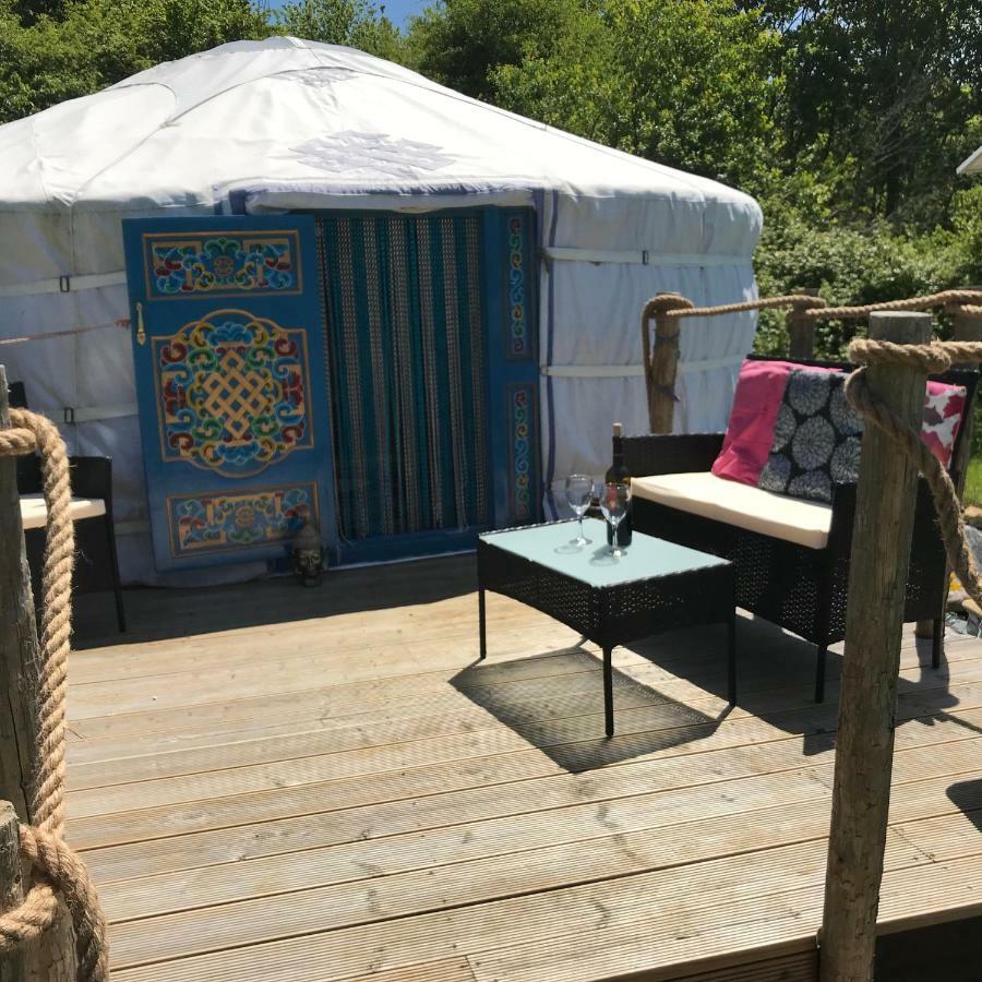 French Fields Luxury Glamping Original Mongolian Yurt Hotel Le-Vieux-Cerier Luaran gambar