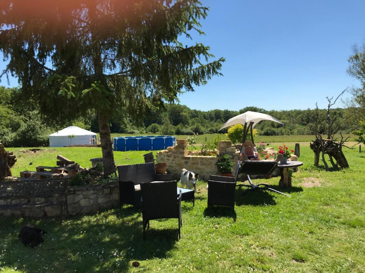 French Fields Luxury Glamping Original Mongolian Yurt Hotel Le-Vieux-Cerier Luaran gambar